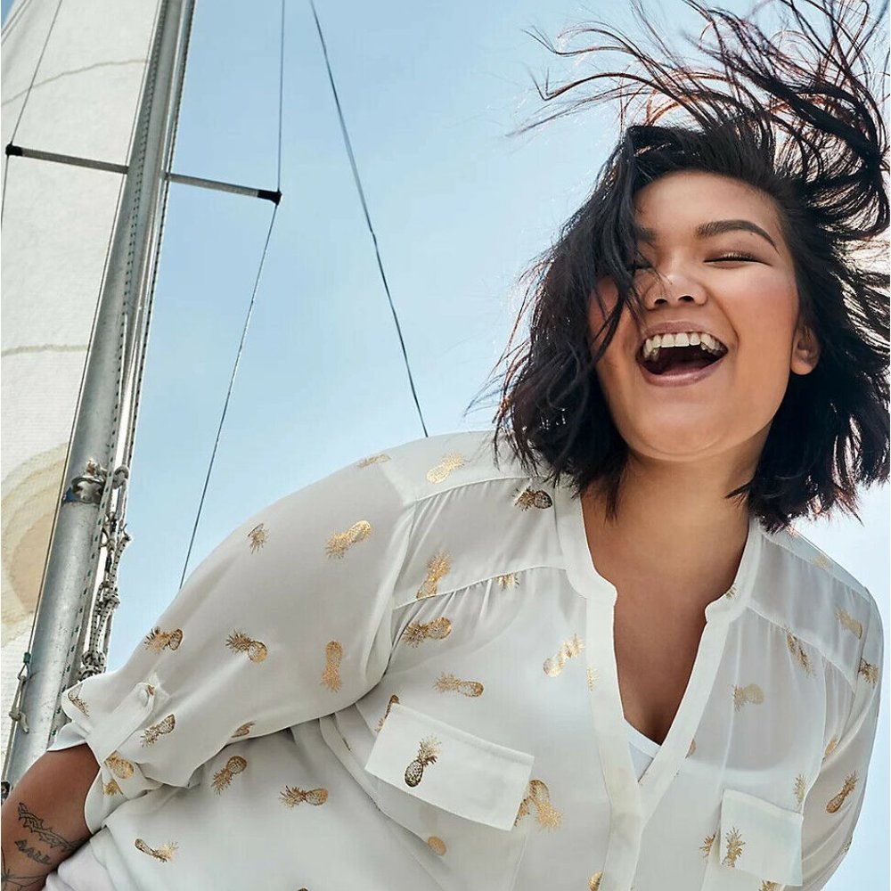 New Torrid Harper White/Gold Pineapple Georgette Pullover Blouse - Picture 6 of 6